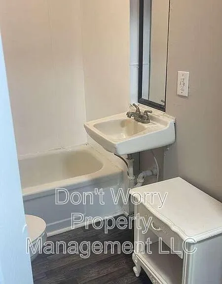 404 Carroll St — Photo 16