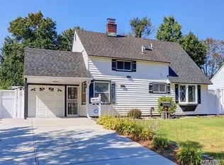 69 Bloomingdale Rd, Levittown, NY 11756