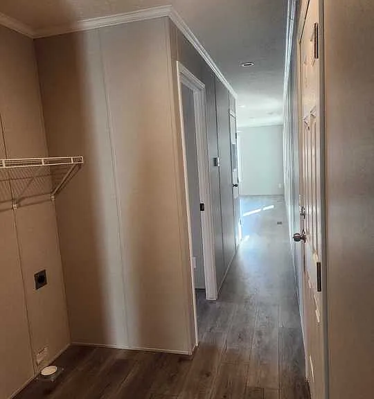 23 Thomas Ln #431 — Photo 19