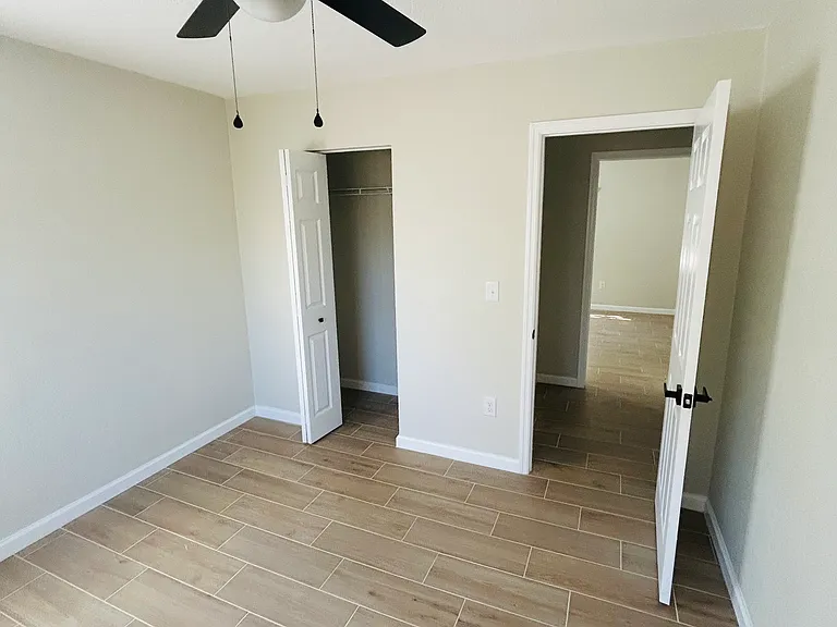 1145 Oakhill St #A — Photo 9