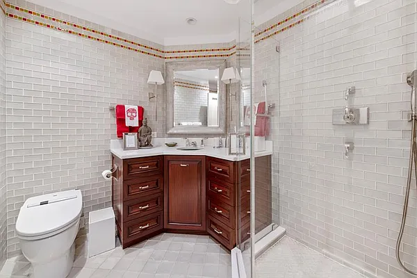 Sold by Avalon Partners NY | media 2