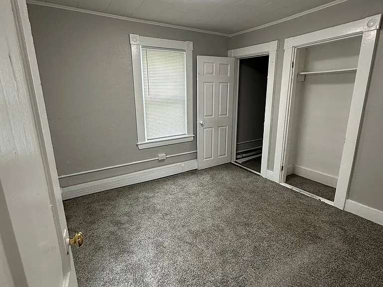 2 Stewart Ln — Photo 6