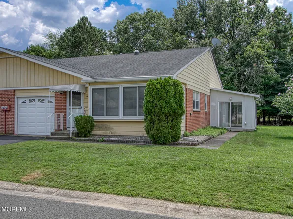 14 Monmouth Lane #B, Whiting, NJ 08759
