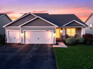 1907 Meridian Curv, Carver, MN 55315