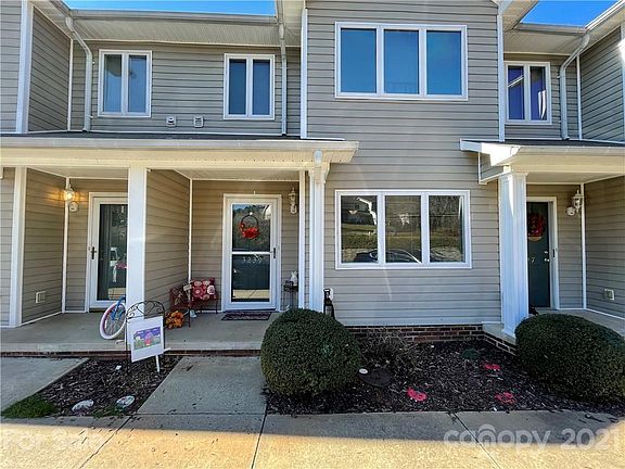 2nd image of 3239 White Oak Ct #L6