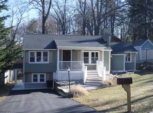 53 Shawnee Trl, Sparta, NJ 07871