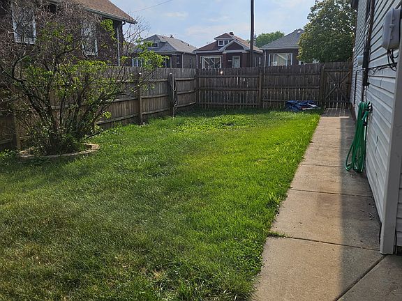 3rd image of 2449-53 Birch Ave