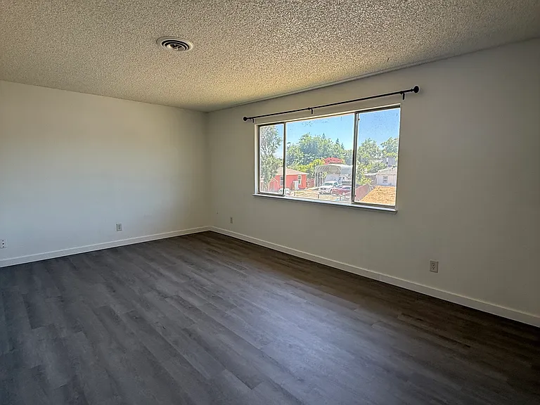 398 Alemar Way #4 — Photo 3