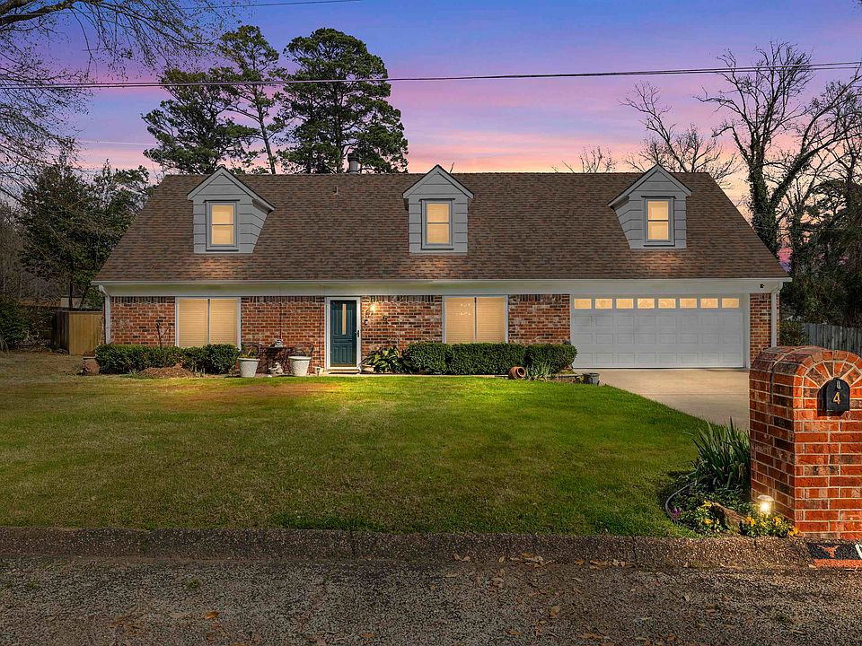 1st image of 4 Spring Valley Cir