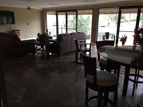 5th image of 500 Lake Marina Ave APT 331