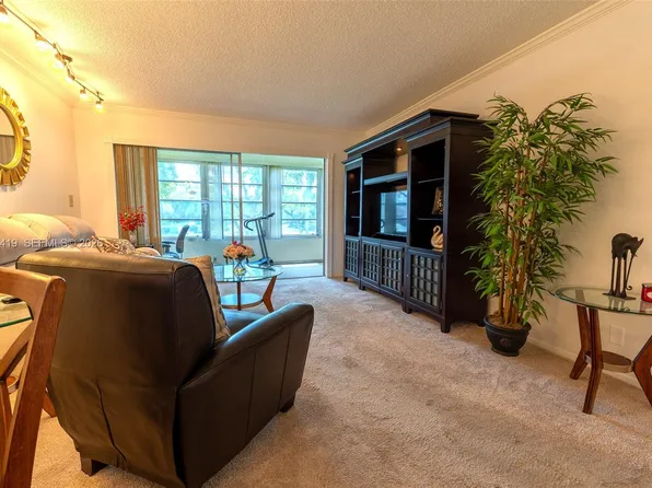 8814 W McNab Rd APT 204, Tamarac, FL 33321