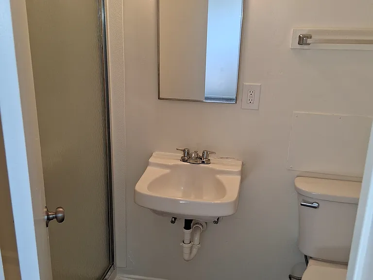 1482 Cordova St #3 — Photo 6