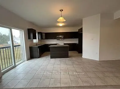 183 Werry Ave — Photo 3