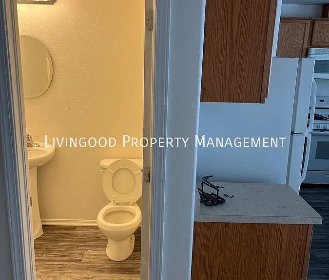 2930 Main St #102 — Photo 6