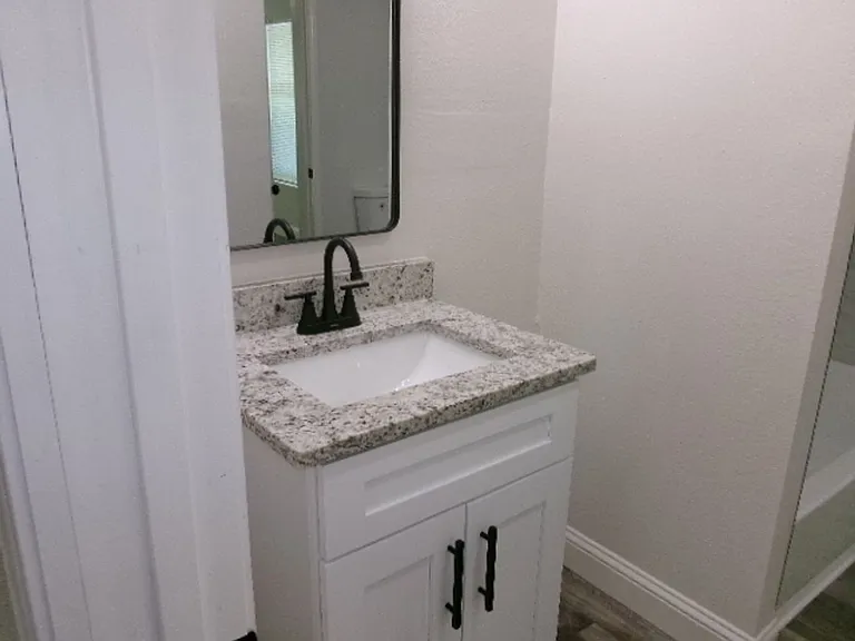 1408 W Main St — Photo 9
