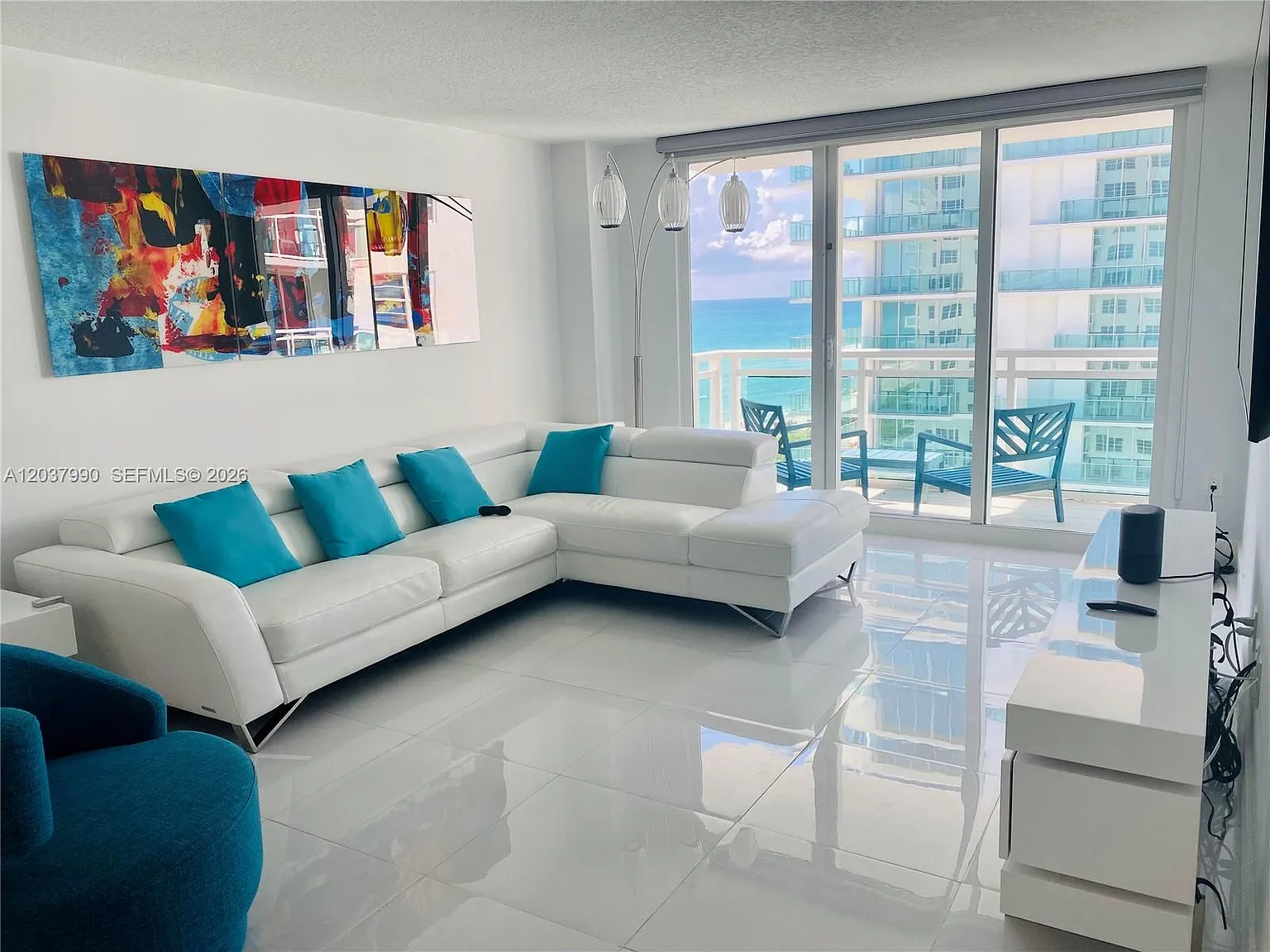 The Collins Condo — Photo 3