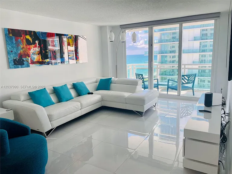 6917 Collins Ave #1205 — Photo 3