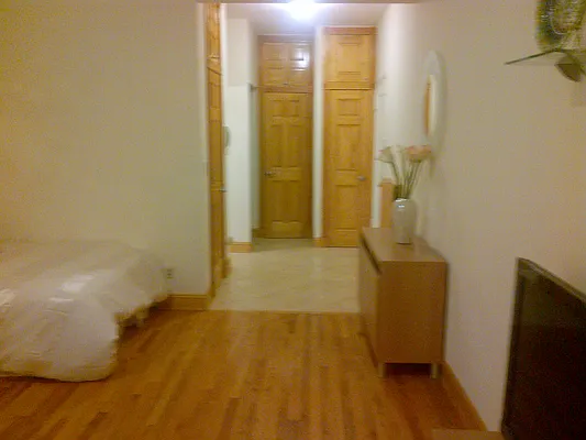 Rented by New Yorker Realty | media 27