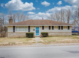 1128 Dorsey Ave, Morgantown, WV 26501