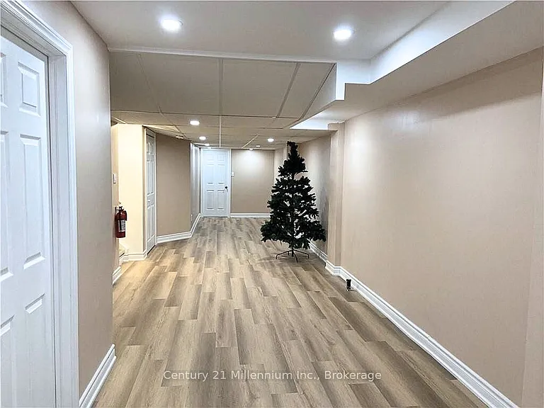 171 Snowbridge Way #24 — Photo 37