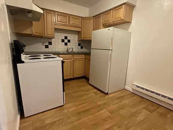 2nd image of 15 Susquehanna Ave #10778261