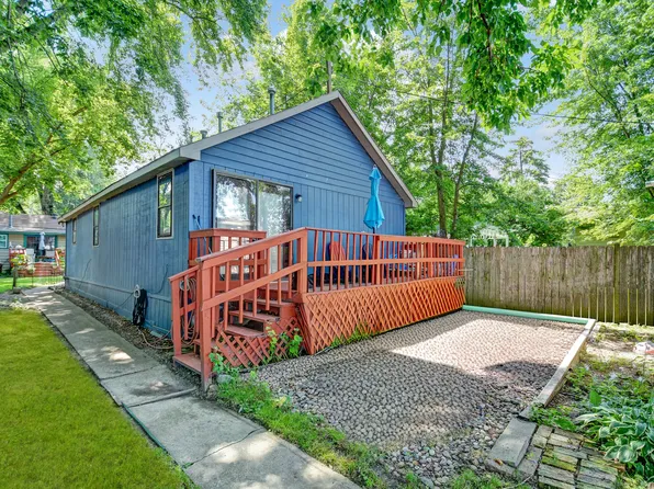 50 N Lake Ave, Fox Lake, IL 60020