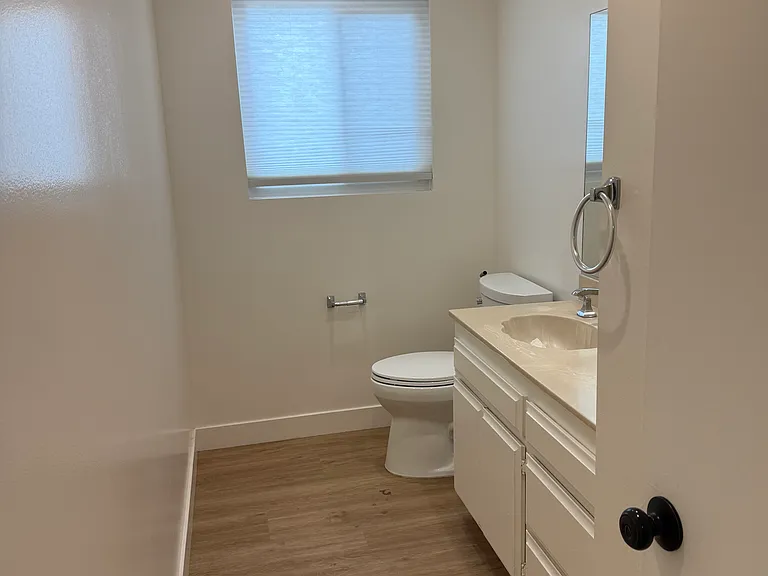 15624 Larch Ave — Photo 6