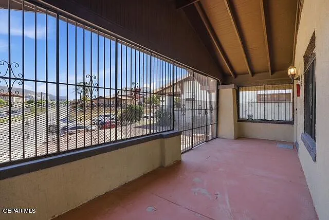 1546 Upson Dr — Photo 23