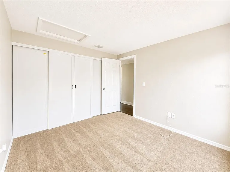 5104 Springwater Ct — Photo 22