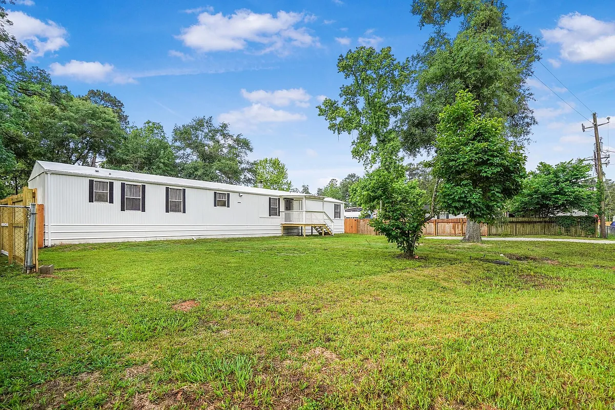 Building Photo - 21950 Caney Dr