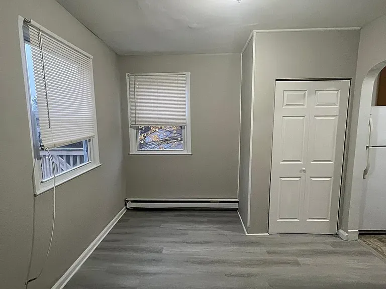 17 Davis St #2R — Photo 4