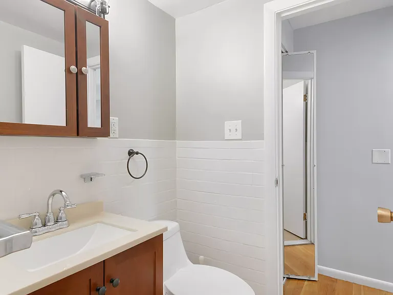 197 Kent St #23 — Photo 6