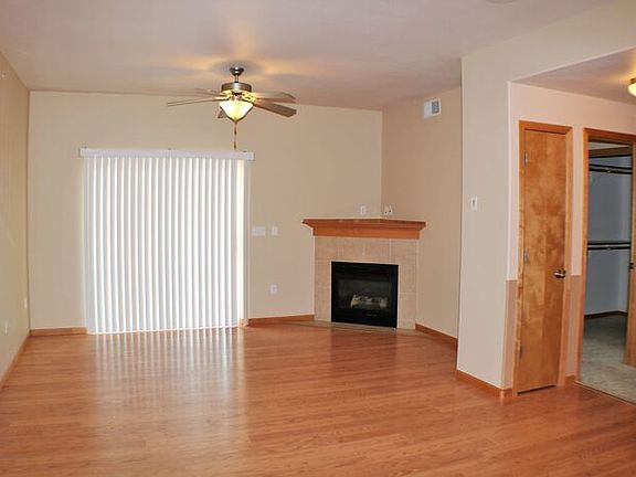 3rd image of 240 Sadler Ln APT 104