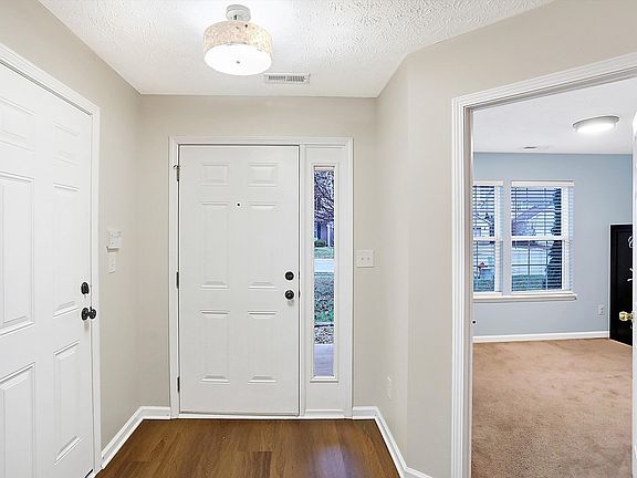 5th image of 5777 Arlington Dr