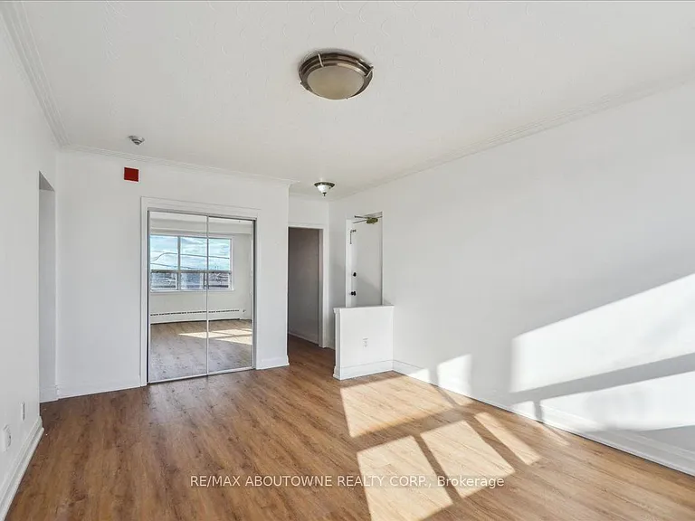 2 Wesley St #6 — Photo 10