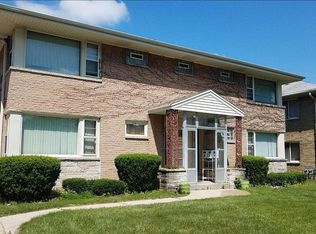 2855 S 58th St #2, Milwaukee, WI 53219