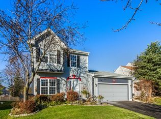 2941 Hillsboro Ln, Lake In The Hills, IL 60156