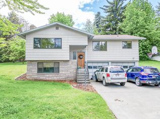 1315 Ponderosa Dr, Moscow, ID 83843