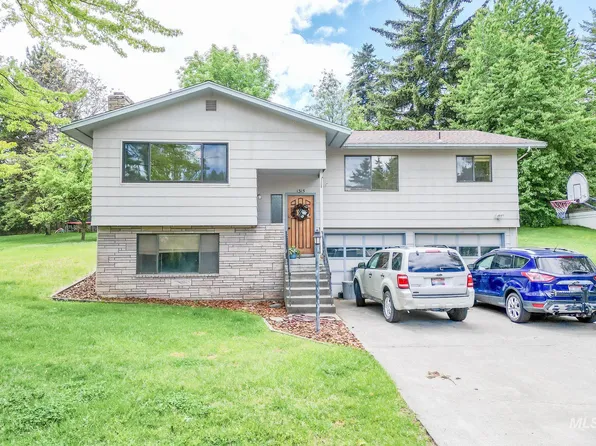1315 Ponderosa Dr, Moscow, ID 83843