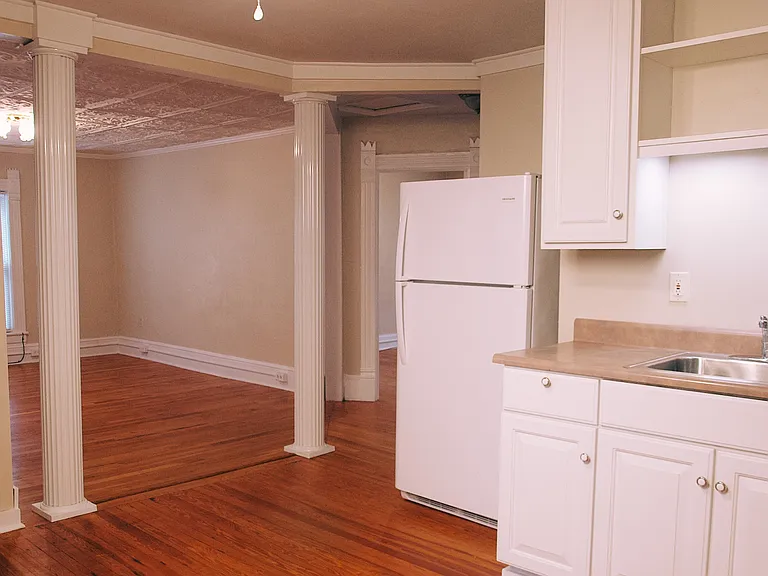 553 Roanoke Blvd — Photo 9