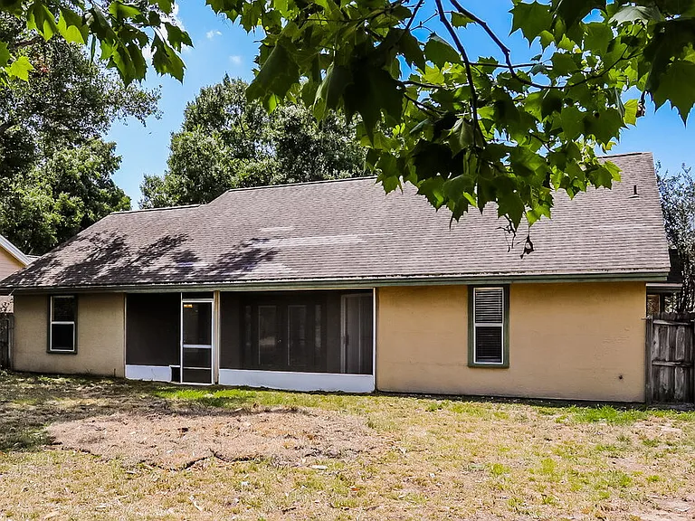2523 Dovetail Dr — Photo 16