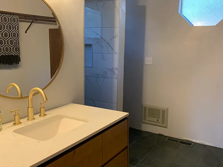 1647 Thunderbird Dr — Photo 6