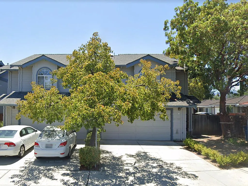 21700 Olive Ave photo 1