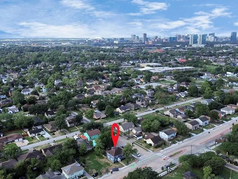 3404 Blodgett St — Photo 19