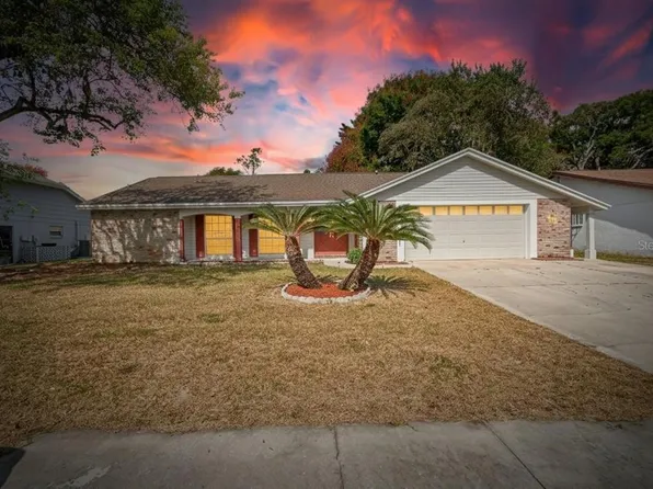 8707 Mill Creek Ln, Hudson, FL 34667