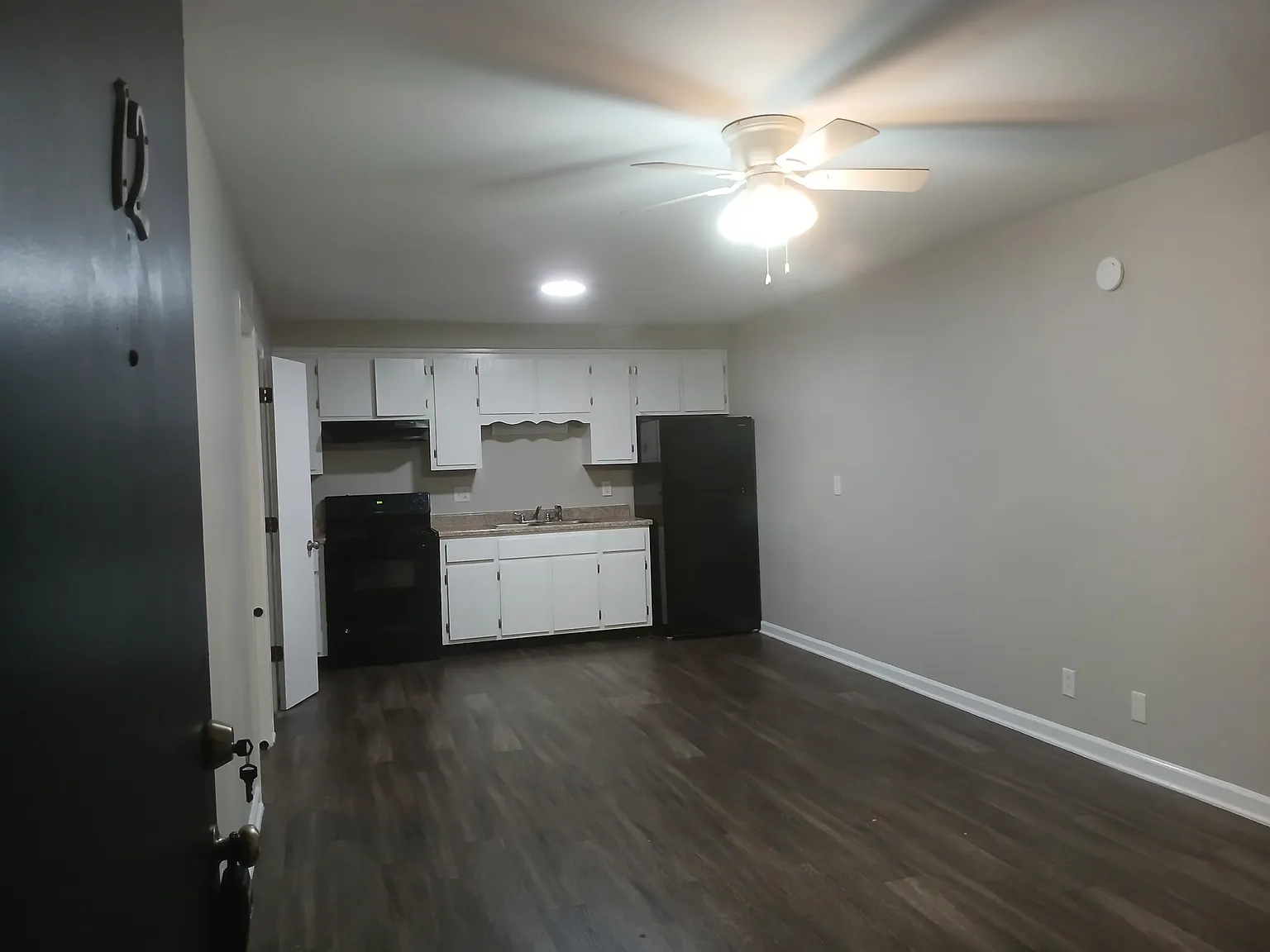 1 bed, 600 sqft, $799 — Photo 2