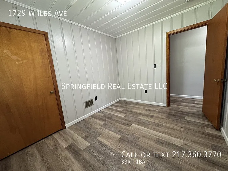 1729 W Iles Ave — Photo 13