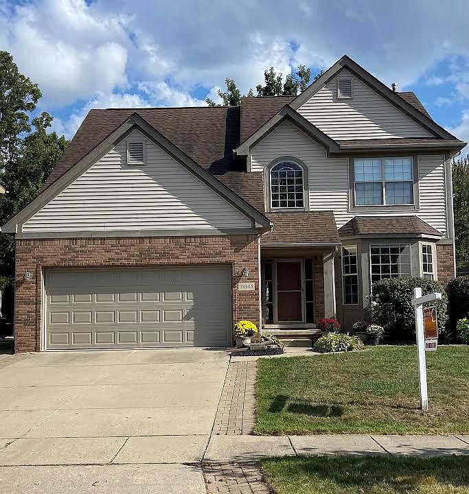 1st image of 39605 Dorchester Cir
