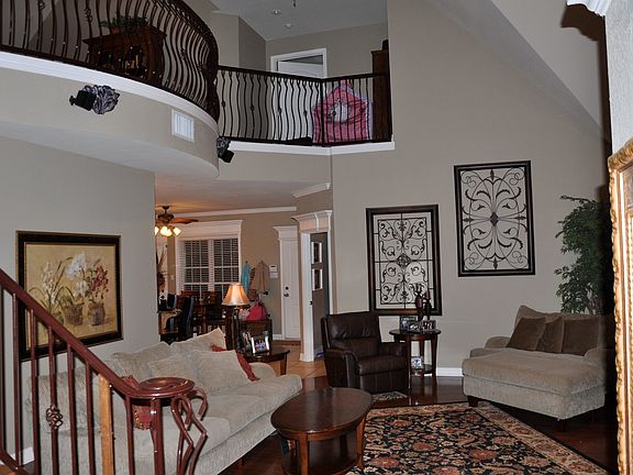 2nd image of 2403 Shadow Creek Cir