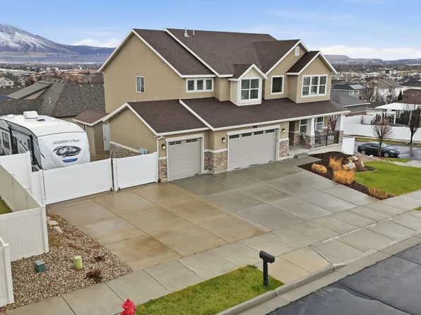 11247 S Great Neck Dr W, South Jordan, UT 84009